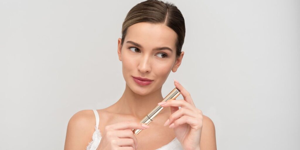 Cómo usar maquillaje para mejorar sus características naturales - Belleza en verde - bellezaenverde.com