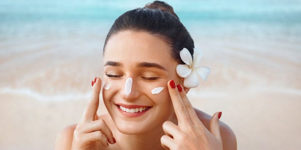 ¿Cómo se usa el protector solar para evitar el envejecimiento prematuro? - bellezaenverde.com - Belleza en verde