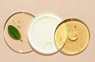 Aceite de jojoba orgánico: El hidratante definitivo que equilibra la piel grasa y mixta